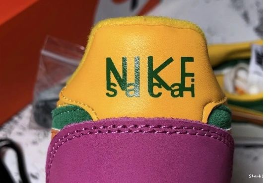 Green Waffle LD Pine  Nike Sacai BV0073-301 0120